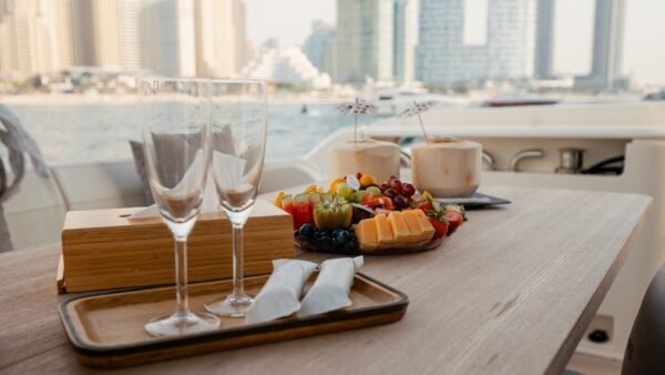 Ferretti 670/Hourly - Image 12