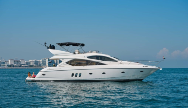 Ferretti 670/Hourly